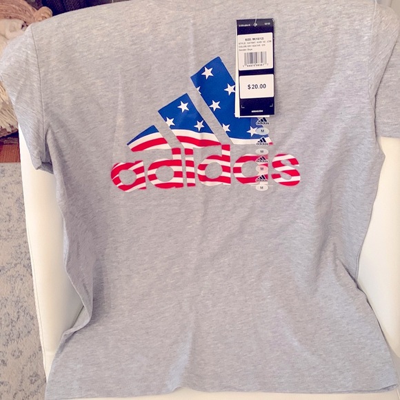 Boy’s Adidas Tee - Picture 1 of 3